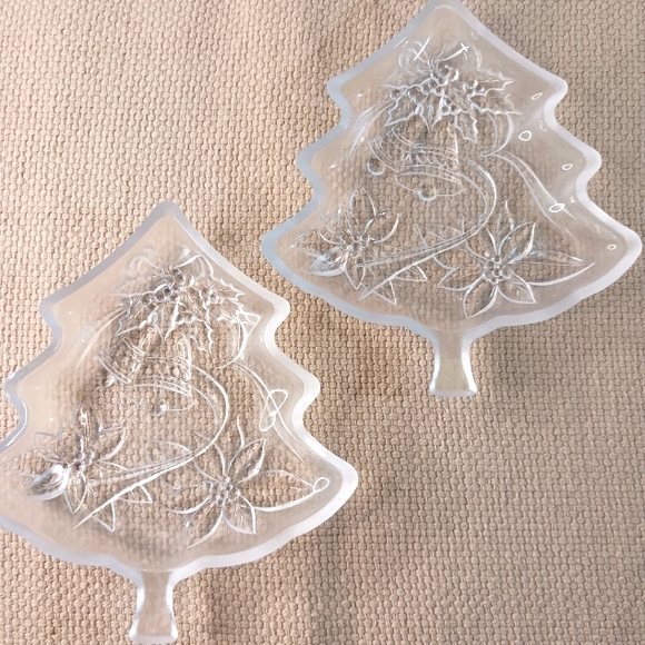 None Other - 2 Pressed Glass Christmas Tree Candy Dishes EUC